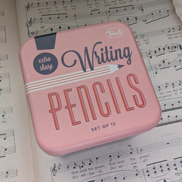 Fossil Silver and Blue Wearable Watch - Picture 10 of 11